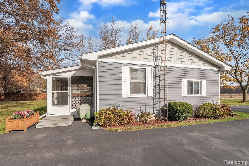 9561 Exeter Road Carleton, MI 48117 - Photo 43 of 51