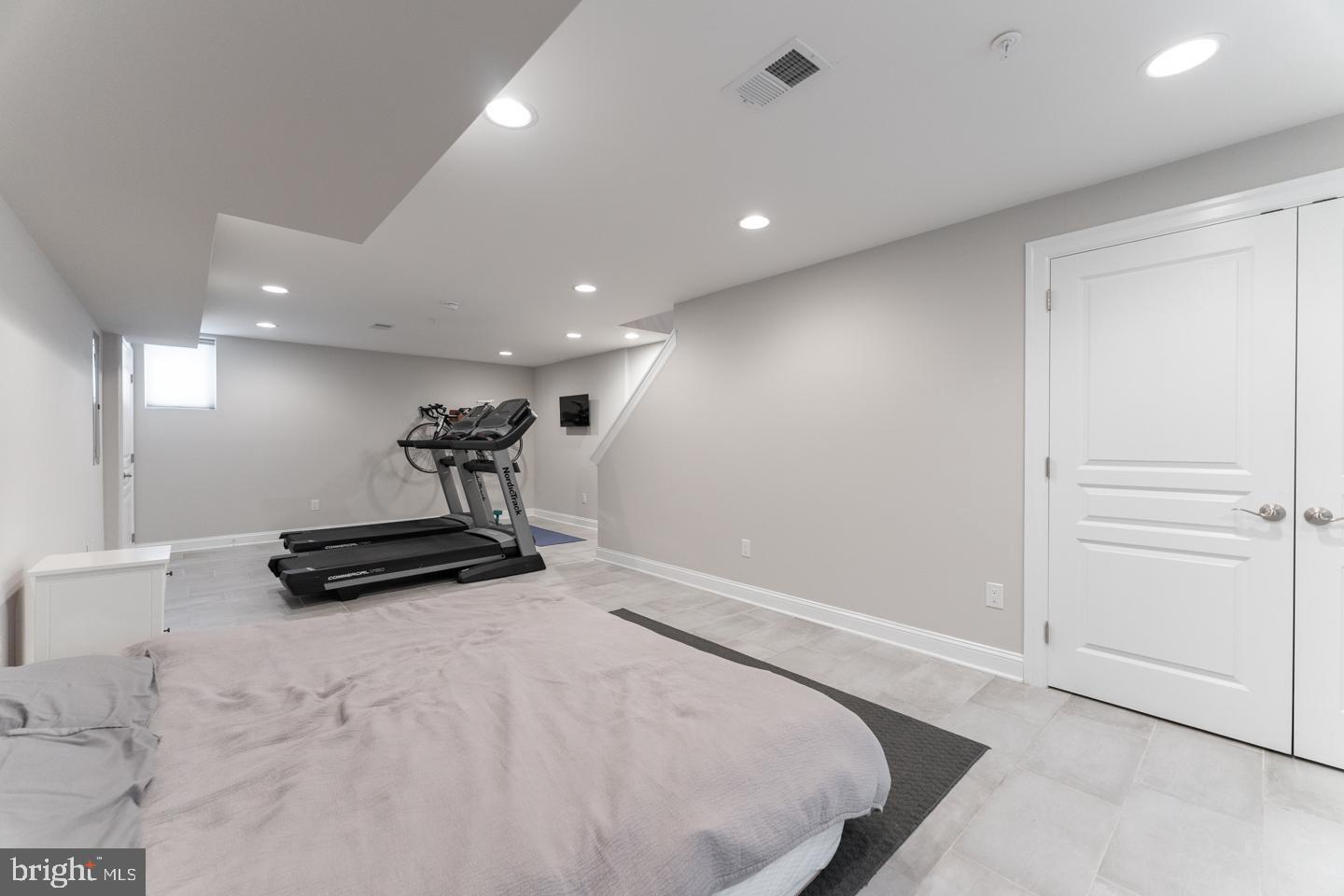 1715 North Howard Street Philadelphia, PA 19122 - Photo 23 of 56