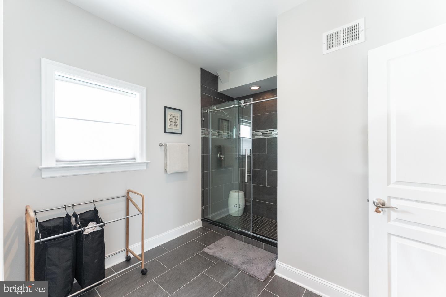 1715 North Howard Street Philadelphia, PA 19122 - Photo 39 of 56