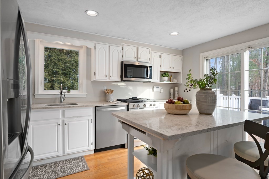 41 Nutter Road North Reading, MA 01864 - Photo 14 of 34 Gallery Image 14