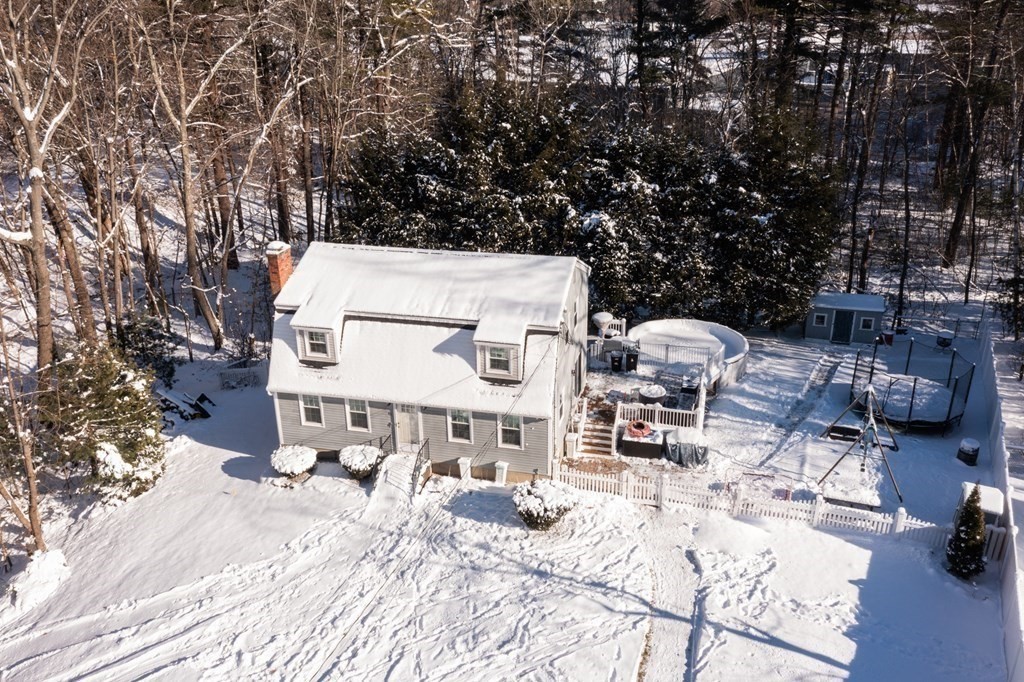 41 Nutter Road North Reading, MA 01864 - Photo 4 of 34 Gallery Image 4