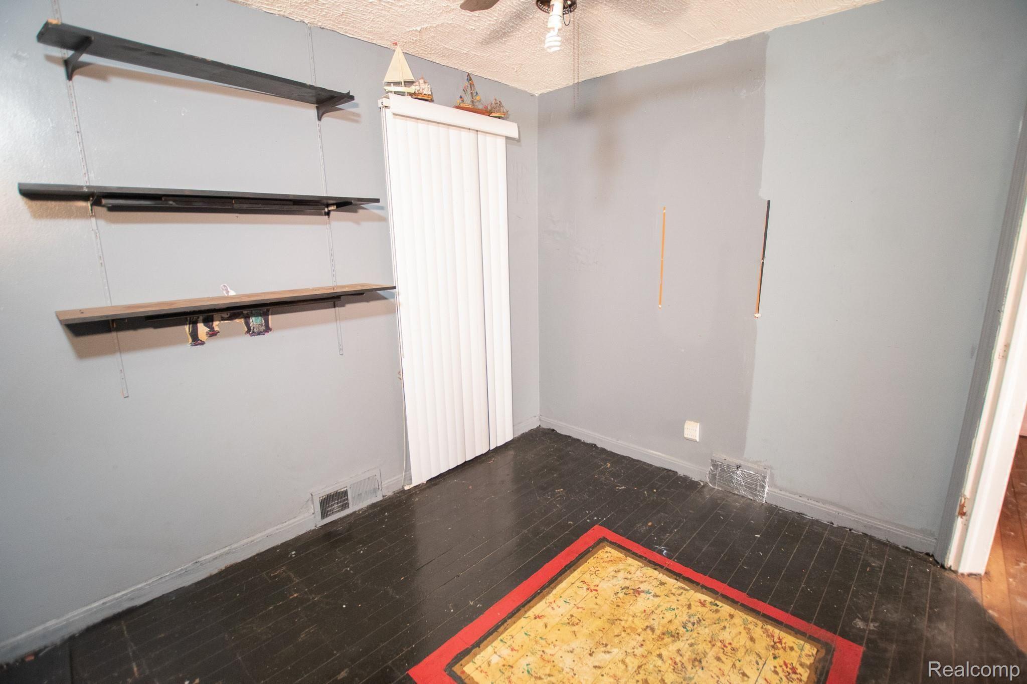 15509 Rutherford Street Detroit, MI 48227 - Photo 22 of 51 DSC_9605.jpg