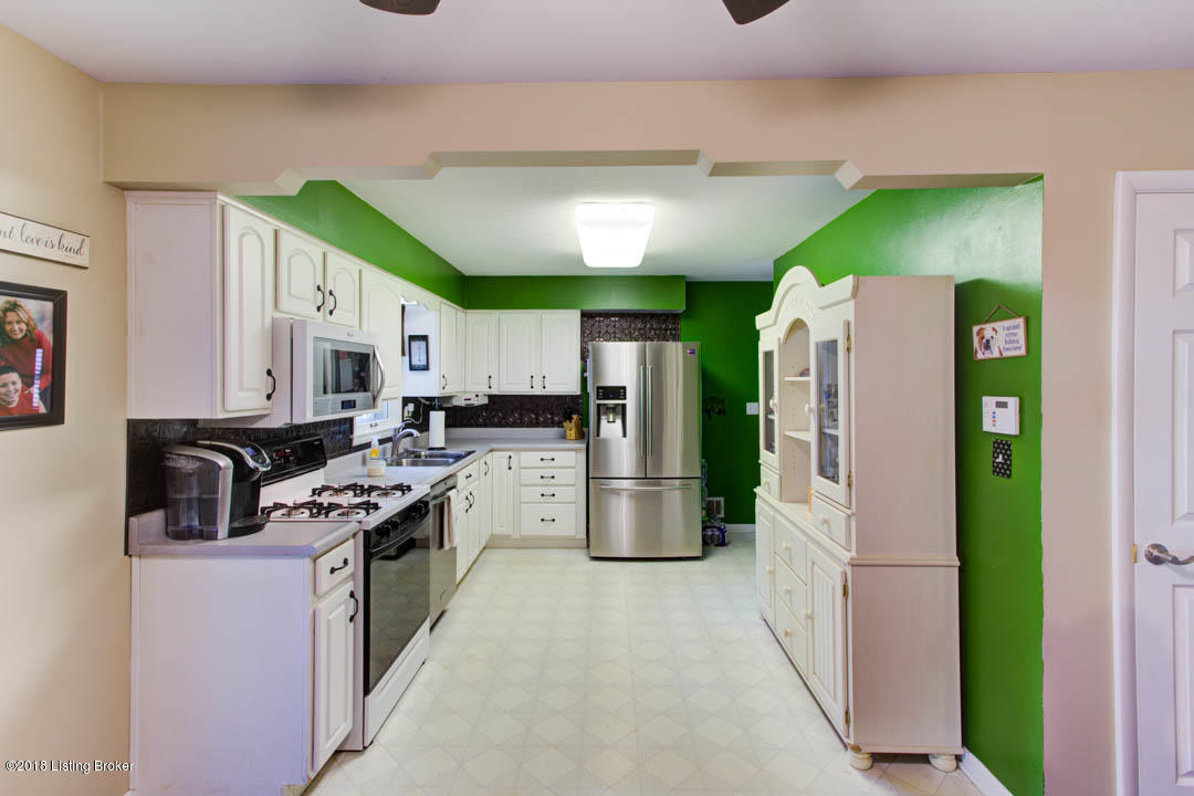 1037 Franelm Road Louisville, KY 40214 - Photo 9 of 27 1037 Franelm Rd-9
