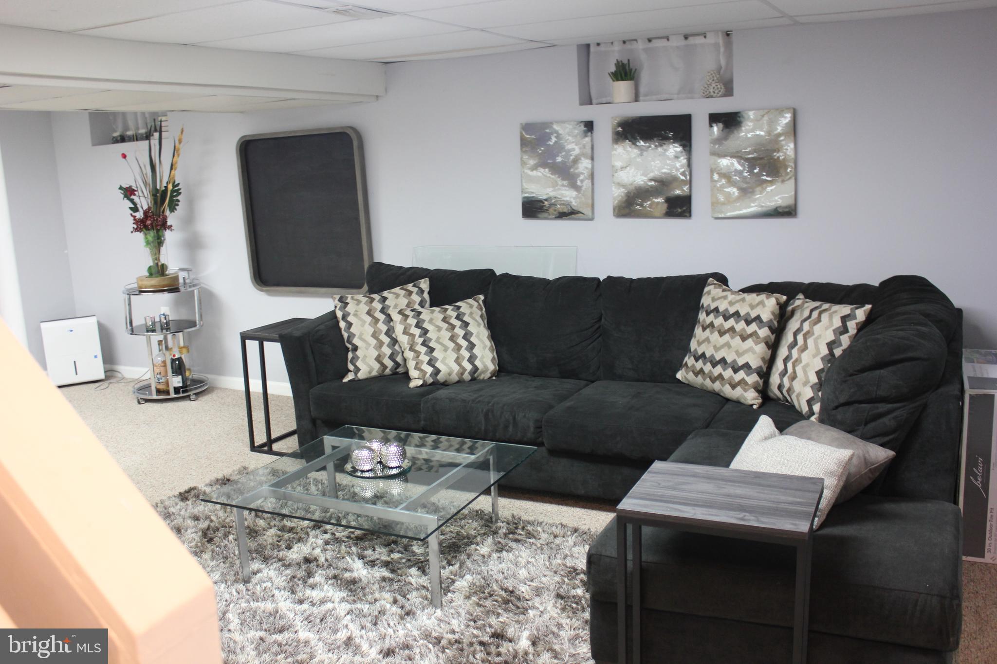 434 South Wickham Road Baltimore, MD 21229 - Photo 15 of 27