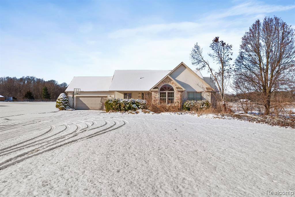 15366 South Duffield Road Byron, MI 48418 - Photo 1 of 1 Gallery Image 1