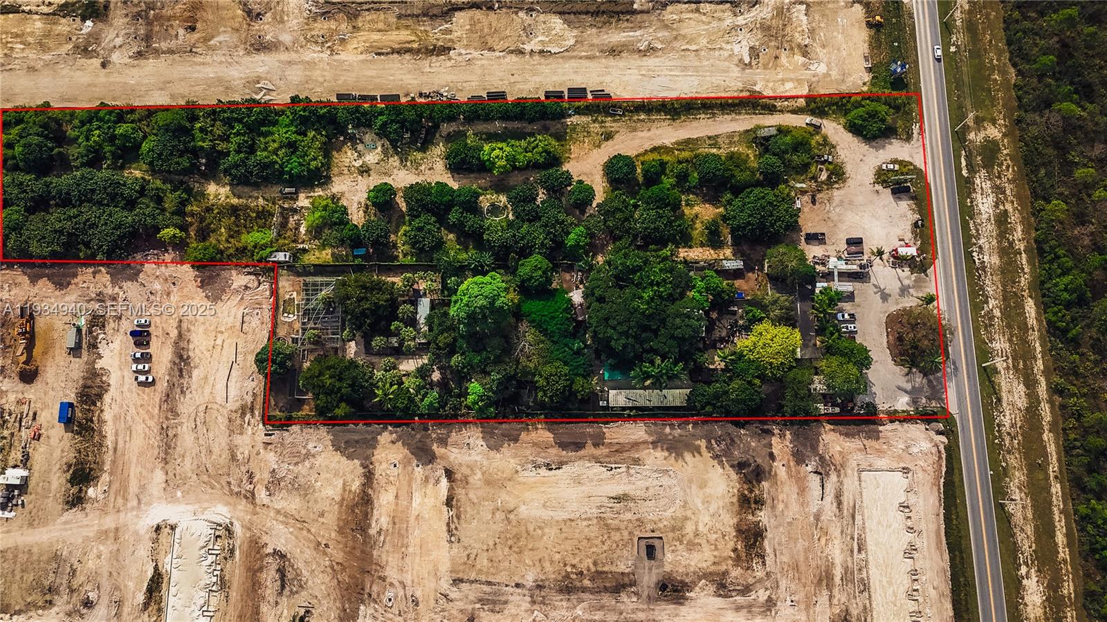 35601 Southwest 192nd Avenue Homestead, FL 33034 - Photo 2 of 33