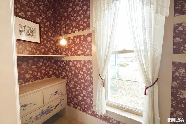 $174,990 | 114 North Fulton Street, Lacon, IL 61540