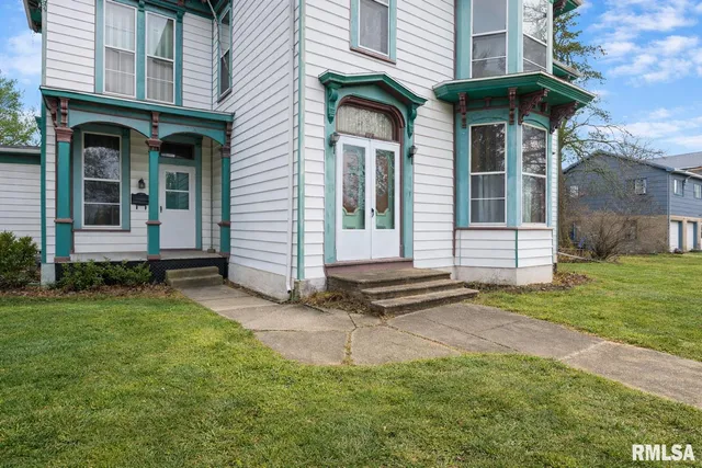 $174,990 | 114 North Fulton Street, Lacon, IL 61540