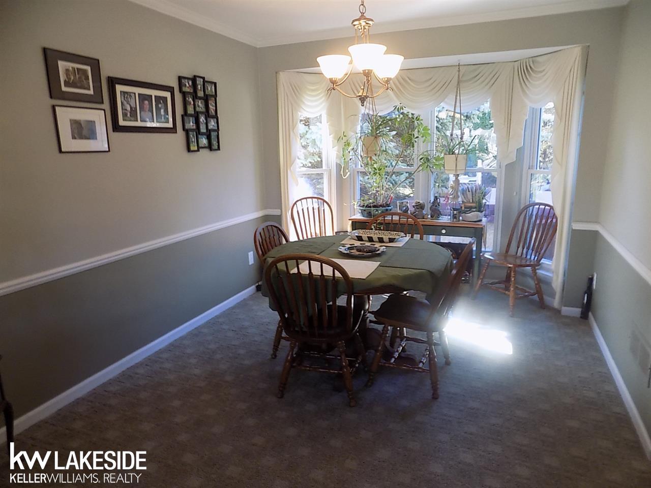 46215 Doubletree Road Canton, MI 48187 - Photo 14 of 33 Dining Room
