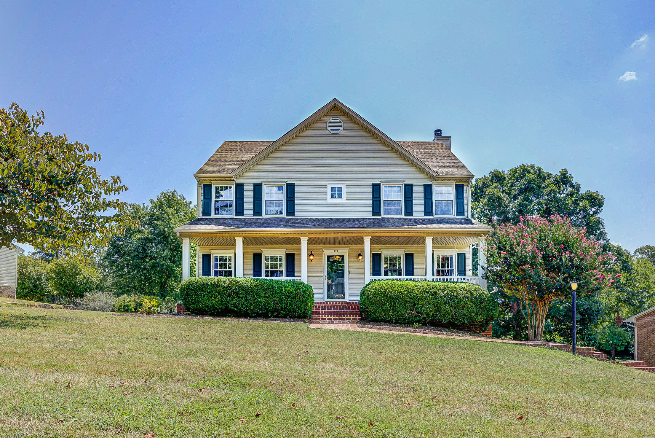 290 Diamond Road Salem, VA 24153 - Photo 1 of 34 Welcome Home
