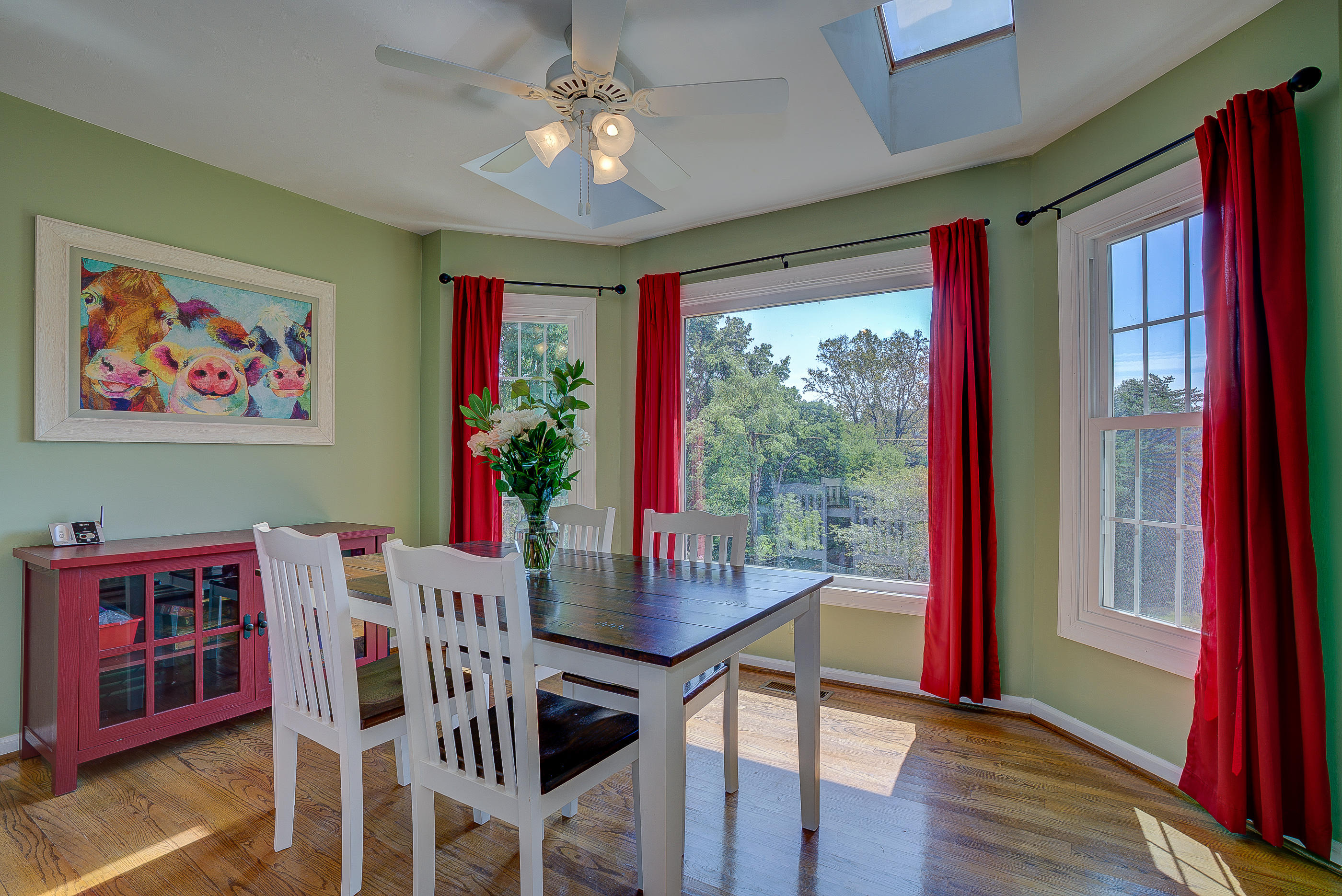290 Diamond Road Salem, VA 24153 - Photo 14 of 34 Breakfast Area with Views