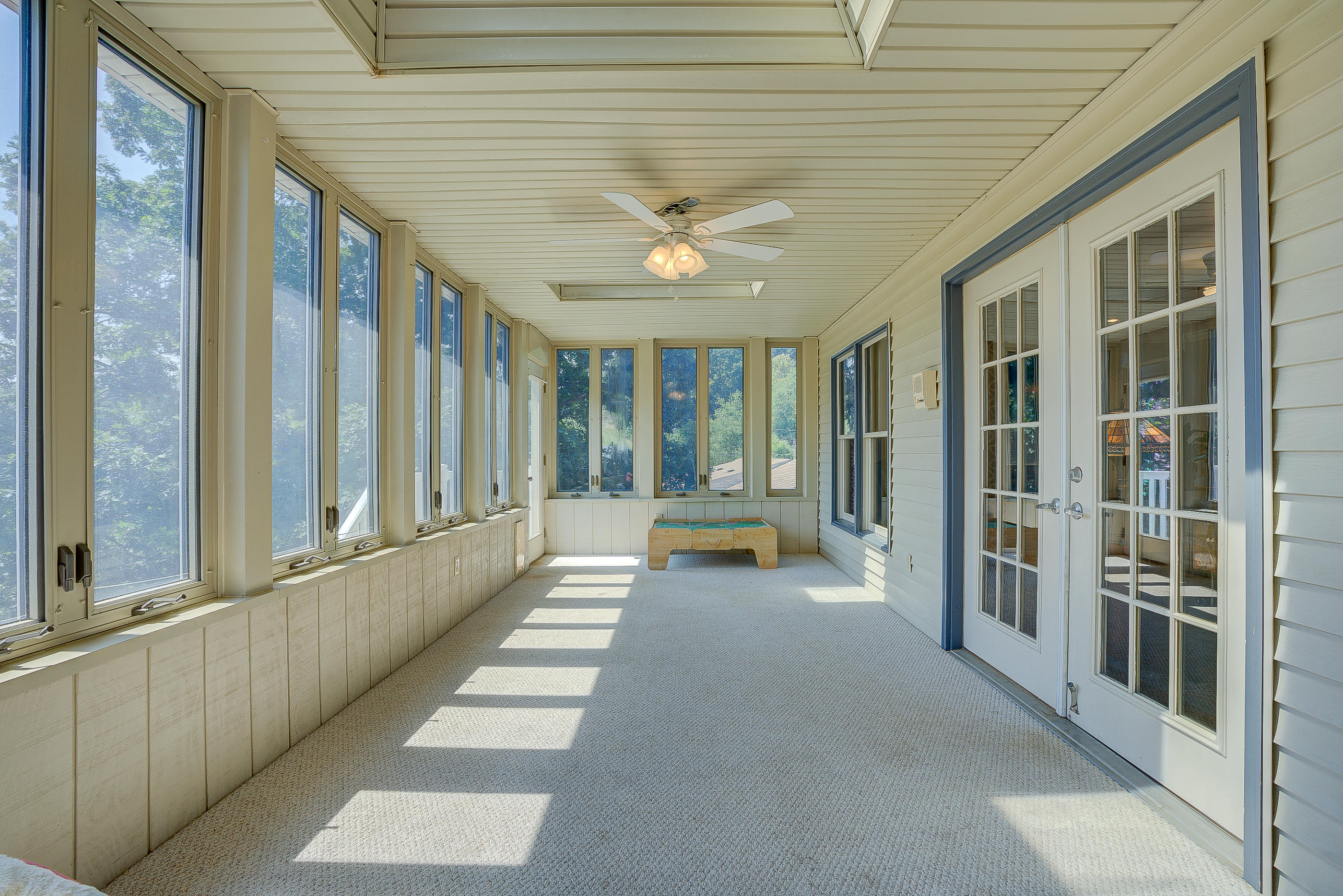 290 Diamond Road Salem, VA 24153 - Photo 17 of 34 Expansive Sunroom