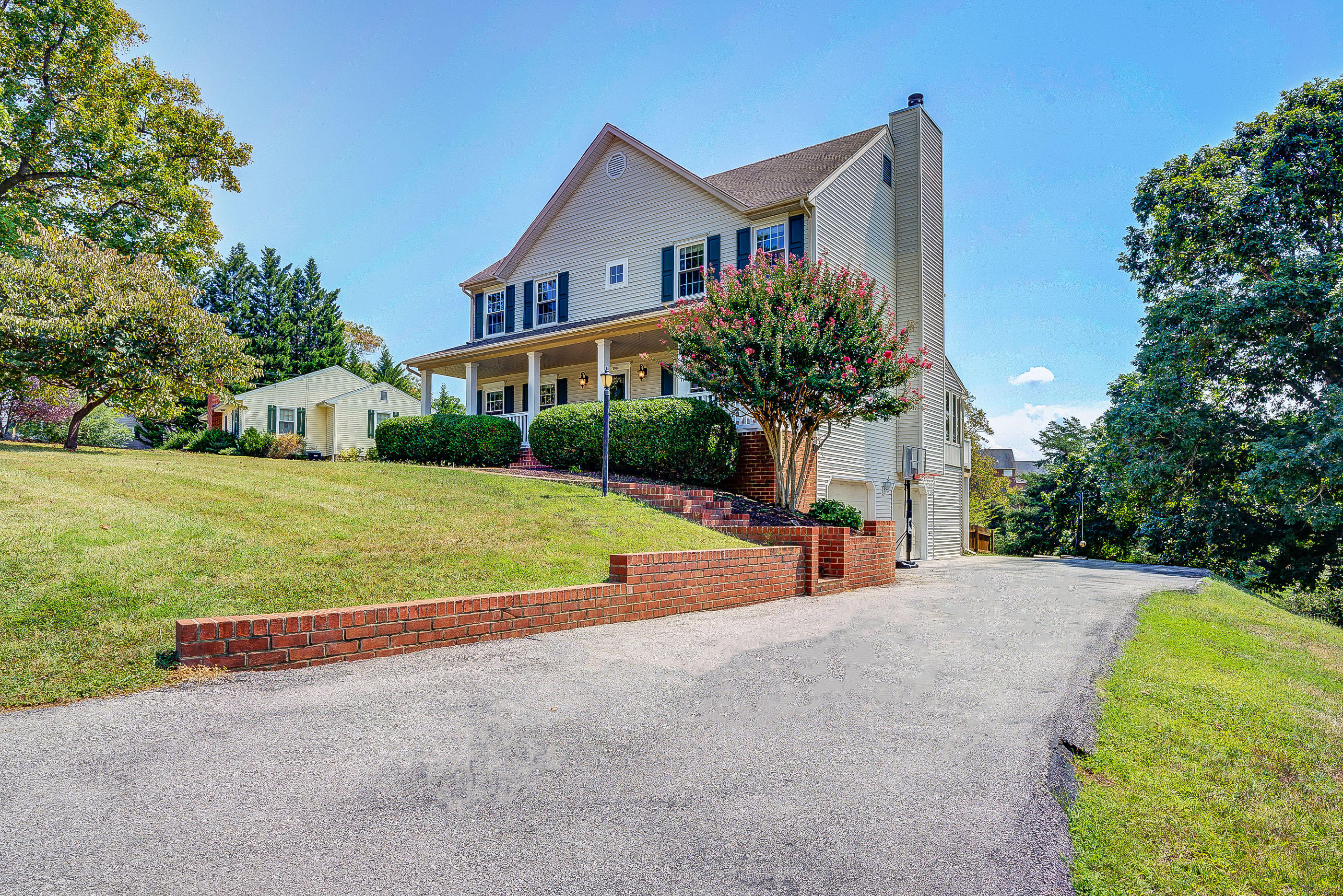 290 Diamond Road Salem, VA 24153 - Photo 31 of 34 Park the Toys in extended driveway