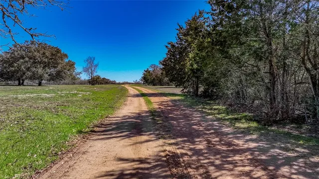 $2,190,898 | 3817 Fm 154 Road, Muldoon, TX 78949