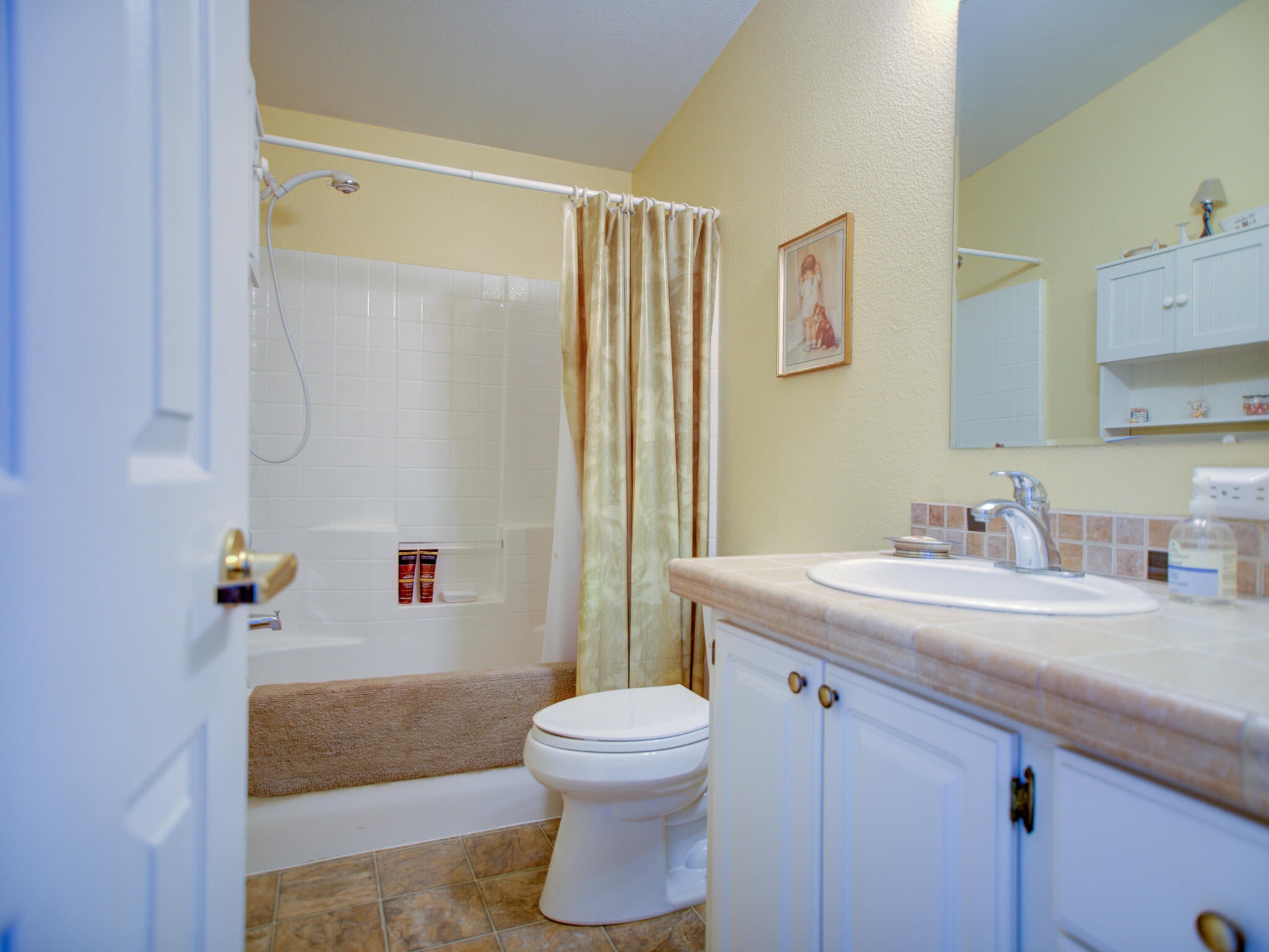 53381 Andrews Road La Pine, OR 97739 - Photo 13 of 31 Main Bath