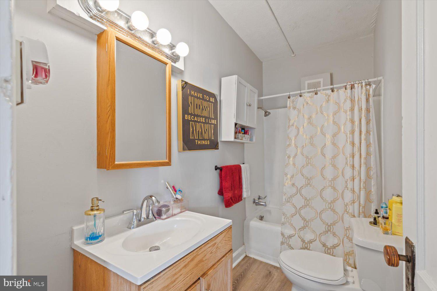 226 North State Street Ephrata, PA 17522 - Photo 8 of 34