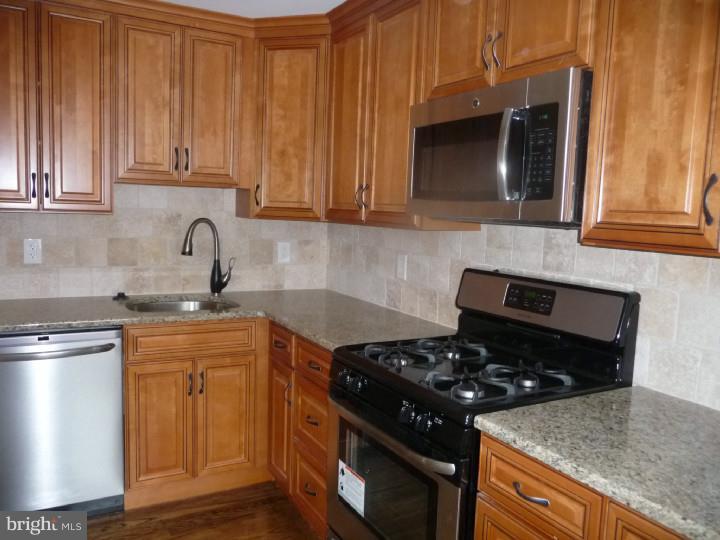 5331 Delmar Road Clifton Heights, PA 19018 - Photo 7 of 22 Kitchen