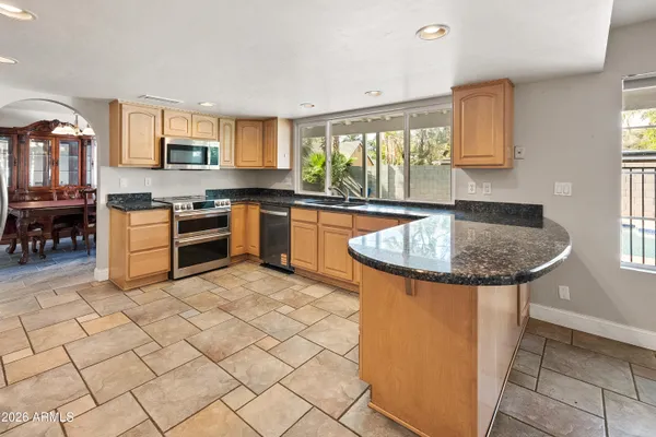 $970,000 | 8464 North 7th Avenue, Phoenix, AZ 85021