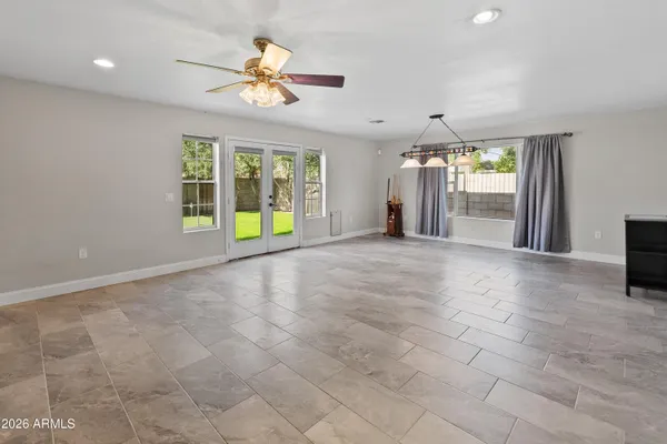 $970,000 | 8464 North 7th Avenue, Phoenix, AZ 85021
