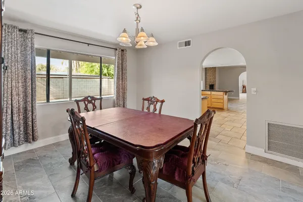 $970,000 | 8464 North 7th Avenue, Phoenix, AZ 85021