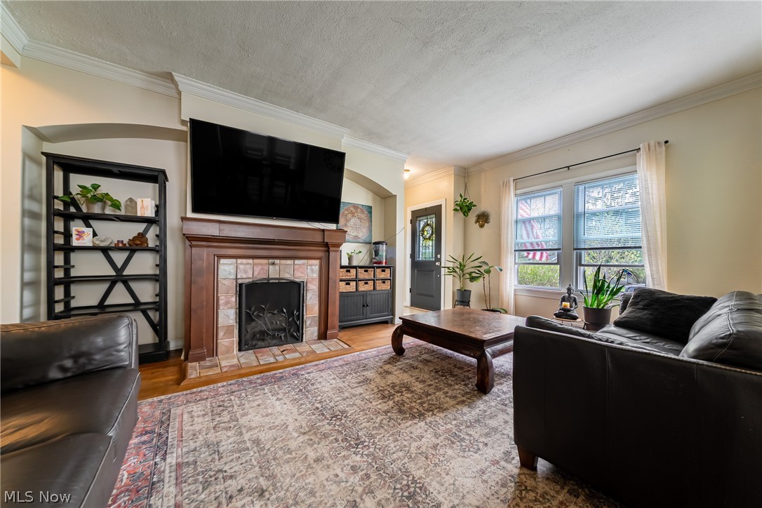 1207 Irene Road Lyndhurst, OH 44124 - Photo 7 of 30 Gallery Image 7