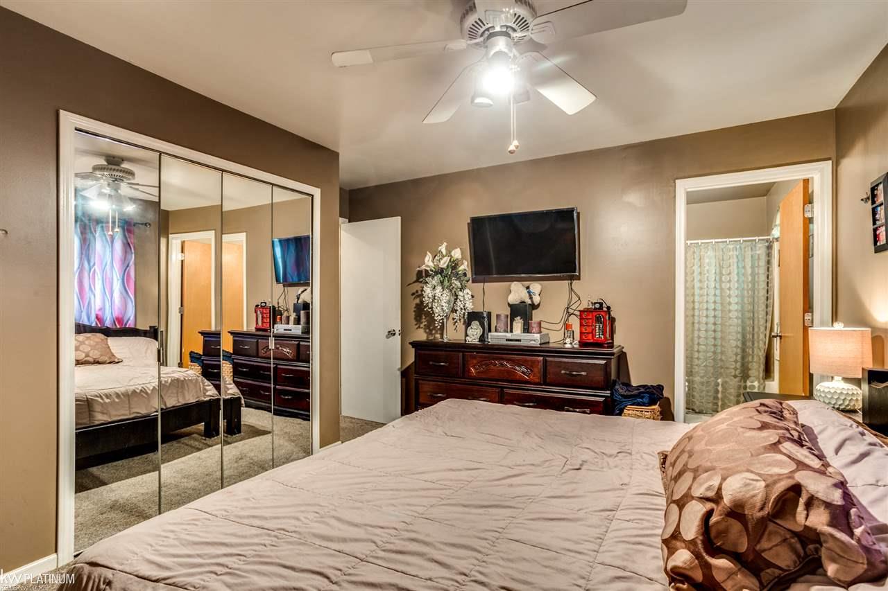 4075 Devonshire Road Fort Gratiot, MI 48059 - Photo 17 of 24 31400121-16.JPG