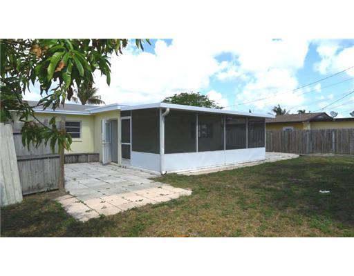 34 Davis Road Palm Springs, FL 33461 - Photo 4 of 12 Additional Photo