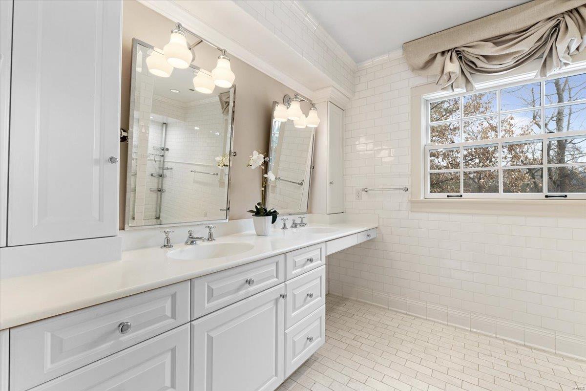 150 South Price Road St. Louis, MO 63124 - Photo 14 of 94