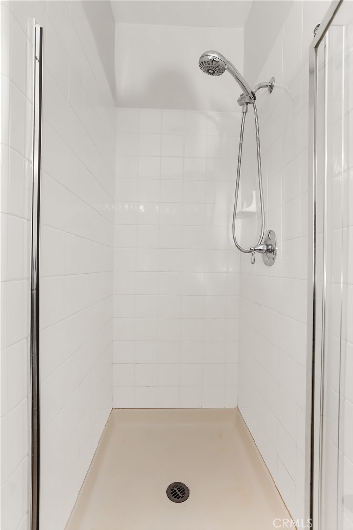 33 Visalia Irvine, CA 92602 - Photo 13 of 35