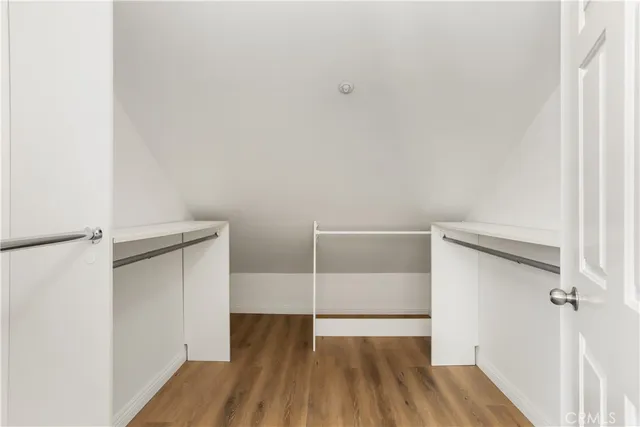 $1,230,000 | 33 Visalia, Irvine, CA 92602