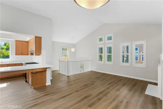 $1,230,000 | 33 Visalia, Irvine, CA 92602