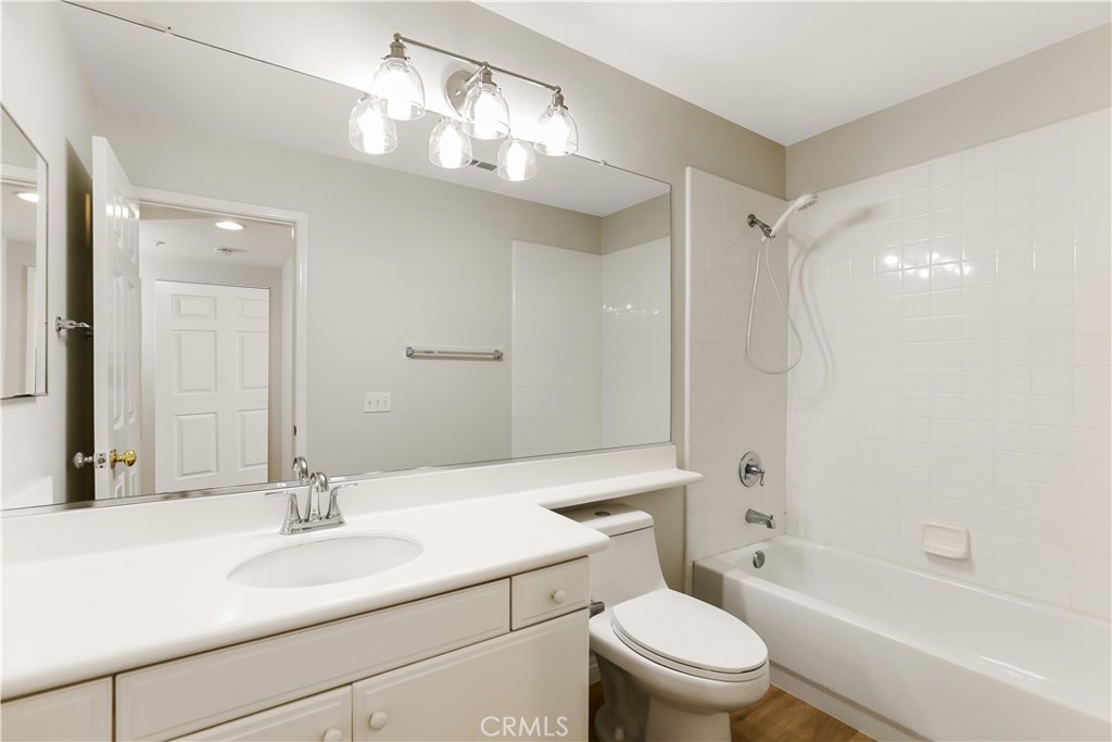 33 Visalia Irvine, CA 92602 - Photo 26 of 35