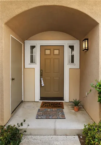 $1,230,000 | 33 Visalia, Irvine, CA 92602