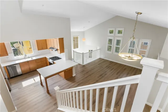 $1,230,000 | 33 Visalia, Irvine, CA 92602