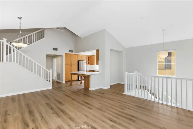 $1,230,000 | 33 Visalia, Irvine, CA 92602