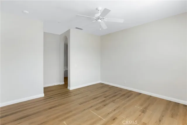 $1,230,000 | 33 Visalia, Irvine, CA 92602