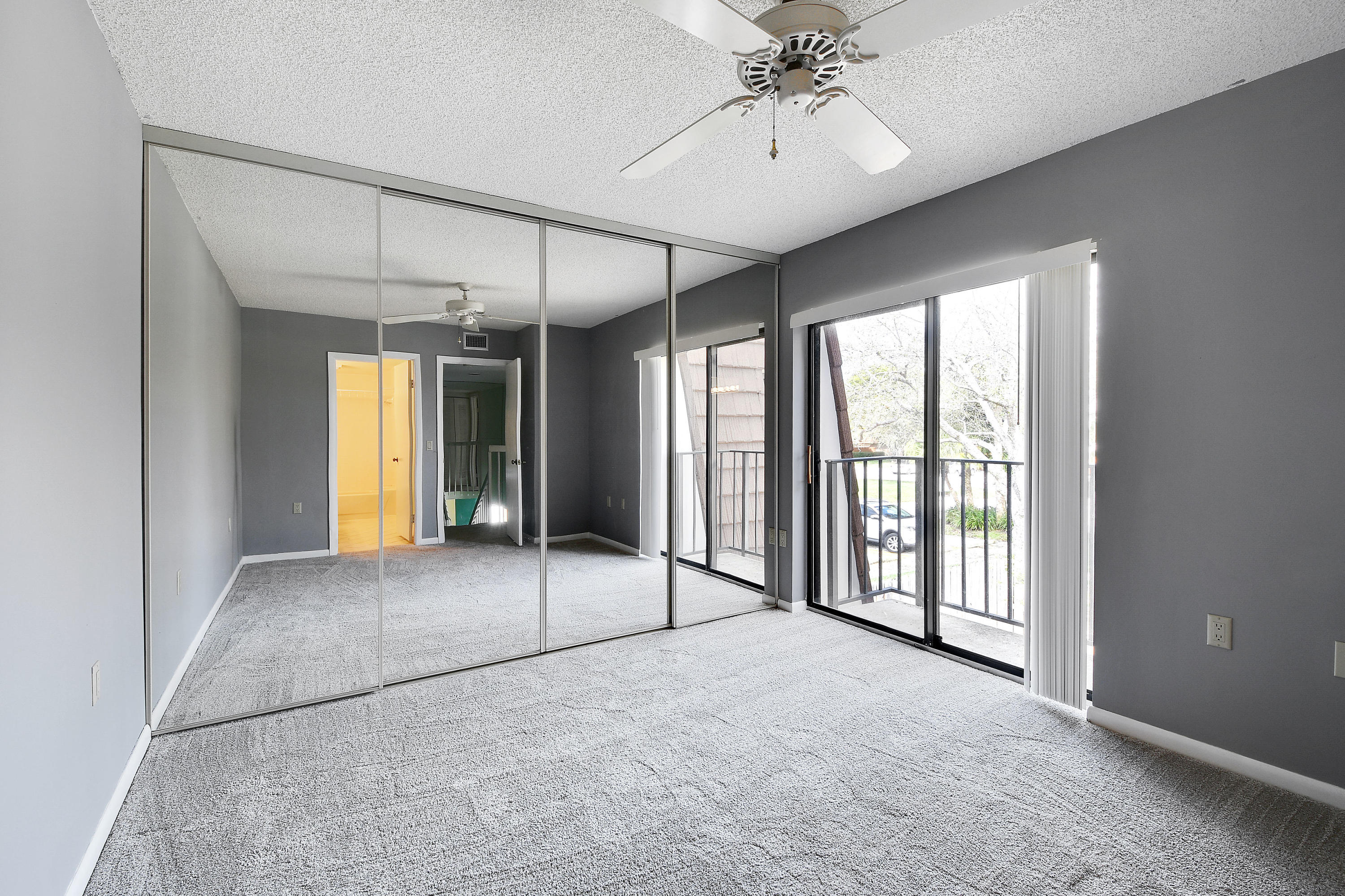 2407 24th Court Jupiter, FL 33477 - Photo 27 of 31 240724thCourt_27