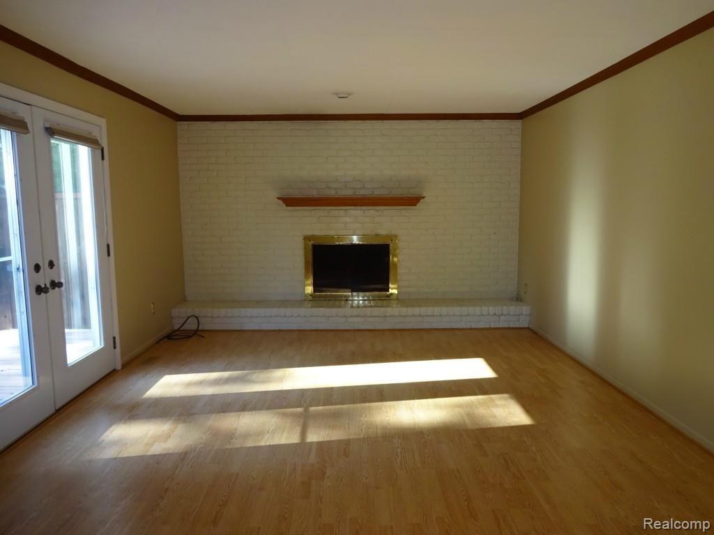 1631 Ridgecrest Rochester, MI 48306 - Photo 3 of 42 DSC00741.jpg