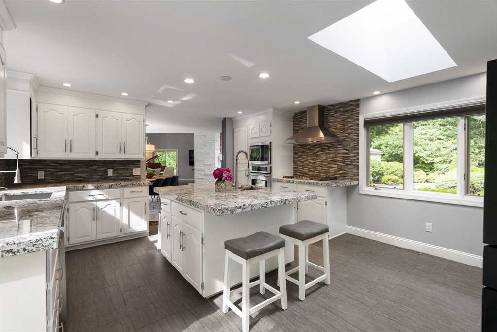 550 Wolf Swamp Road Longmeadow, MA 01106 - Photo 19 of 42