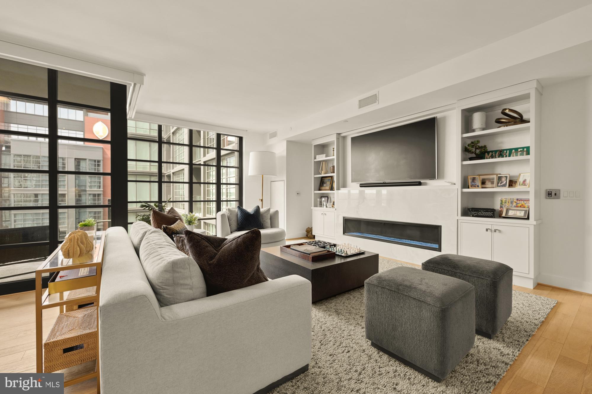45 Sutton Square Southwest, Unit 906 Washington, DC 20024 - Photo 4 of 40