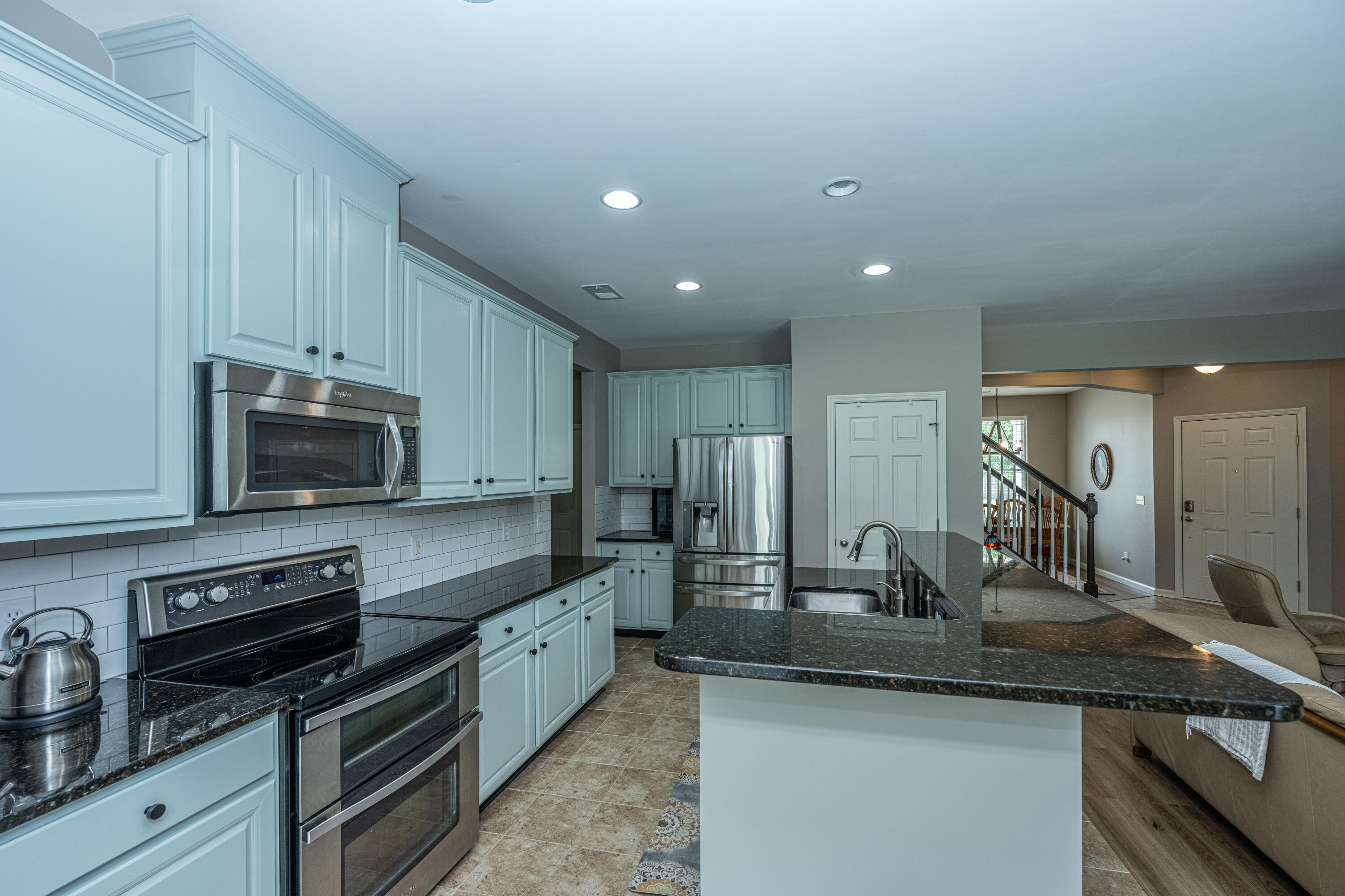 207 Meadow Wood Road Summerville, SC 29486 - Photo 15 of 49 Kitchen