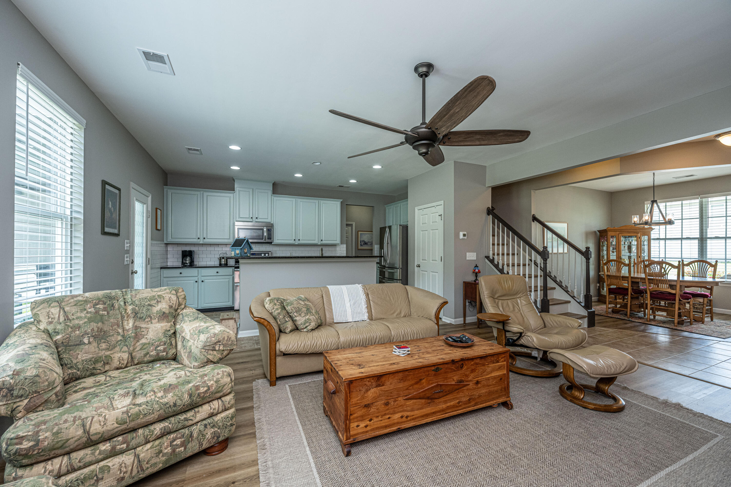 207 Meadow Wood Road Summerville, SC 29486 - Photo 2 of 49 Living Room