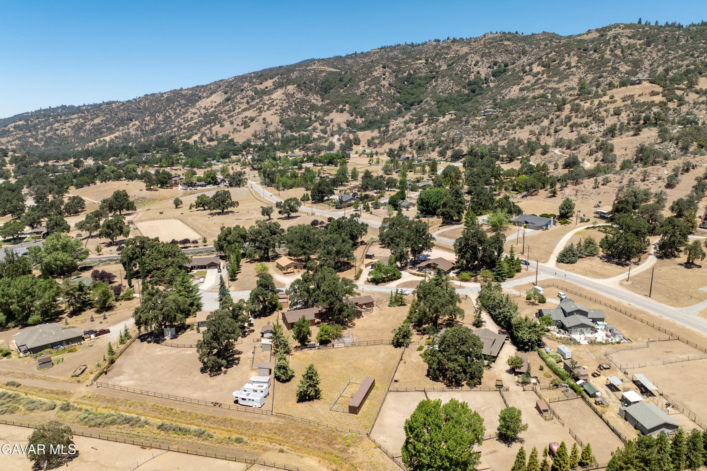 26720 Sutter Court Tehachapi, CA 93561 - Photo 28 of 36 28-DJI_0737-HDR