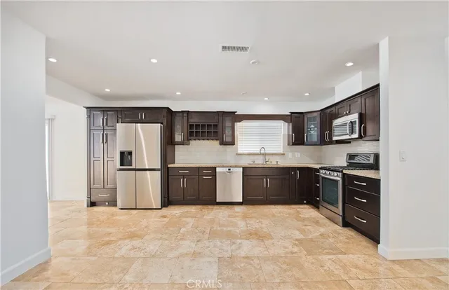 $5,900 | 17326 Chase, Northridge, CA 91325