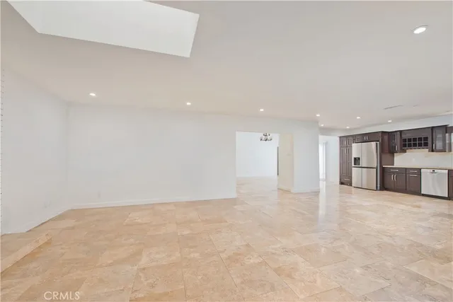 $5,900 | 17326 Chase, Northridge, CA 91325