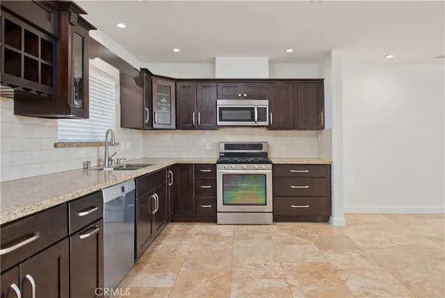 $5,900 | 17326 Chase, Northridge, CA 91325