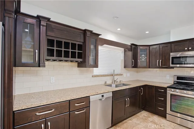 $5,900 | 17326 Chase, Northridge, CA 91325