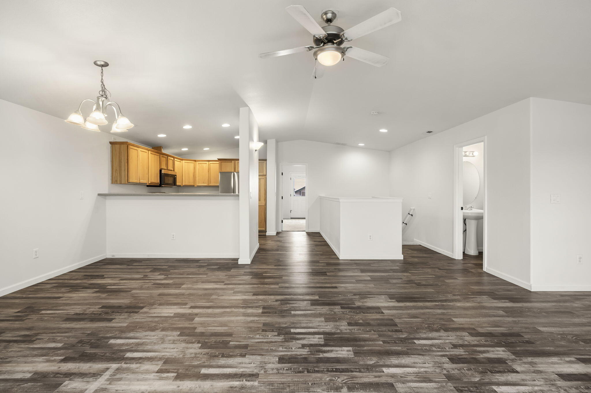 438 Northwest 19th Street, Unit 60 Redmond, OR 97756 - Photo 14 of 32