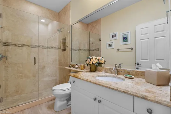 $727,500 | 1665 Winding Oaks Way, Unit 202, Naples, FL 34109