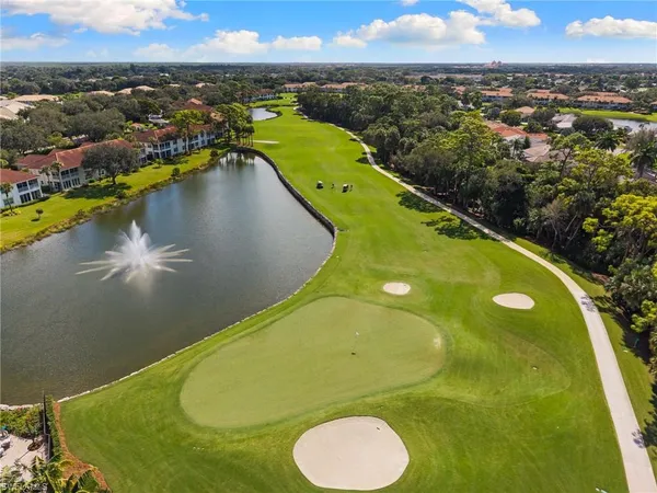 $727,500 | 1665 Winding Oaks Way, Unit 202, Naples, FL 34109